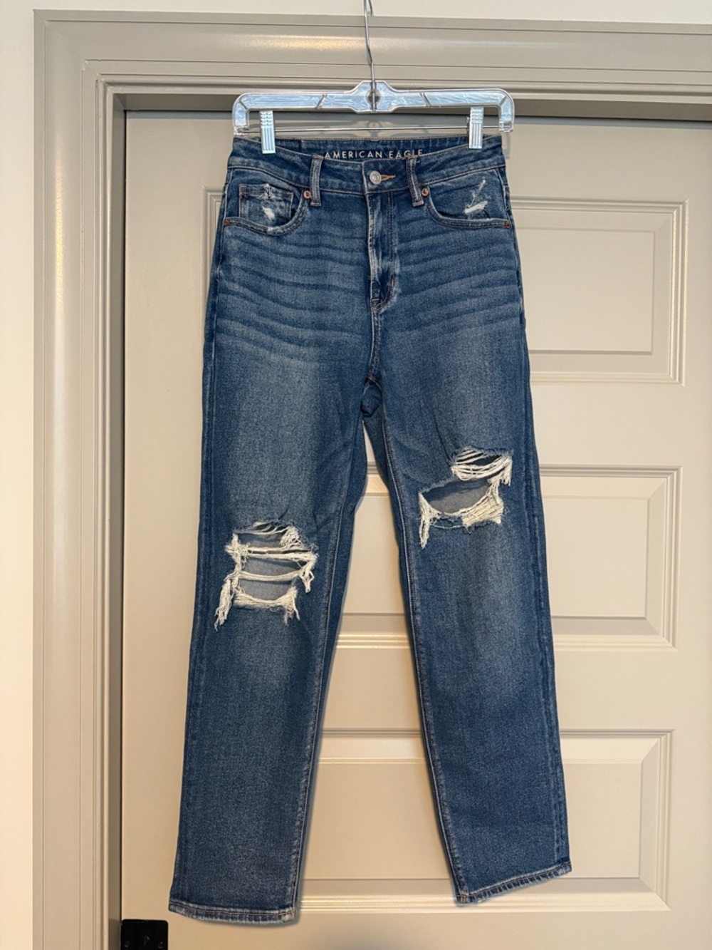American Eagle Outfitters Distressed Straight-Leg Jeans in Dark Blue
